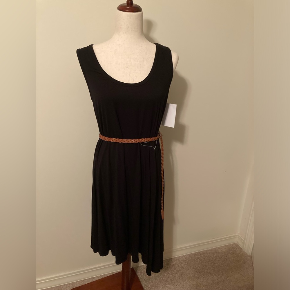 New Directions Black Sleeveless Dress with belt NWOT. Size 10.